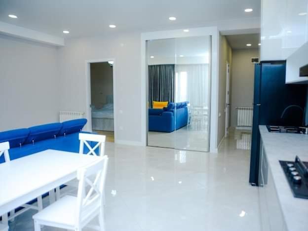 D-S Apartament In Kutaisi Esterno foto